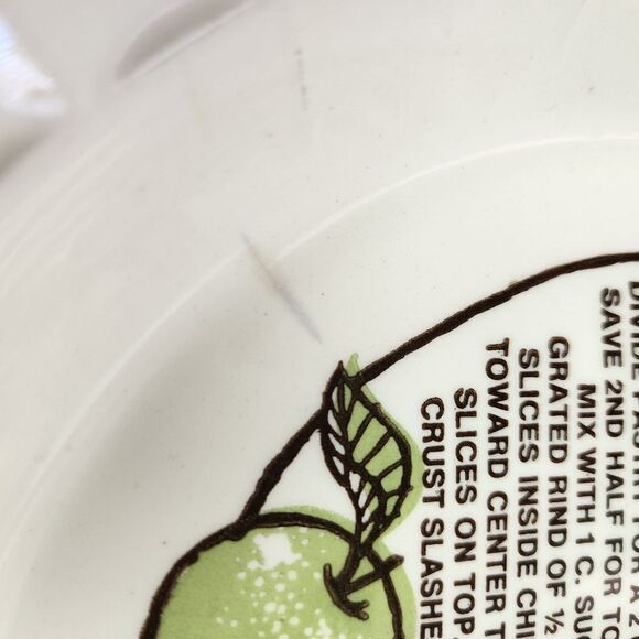 Vintage Royal China by Jeannette Ceramic Pie Pan with Apple Pie Recipe on it 11" - Picture 4 of 7